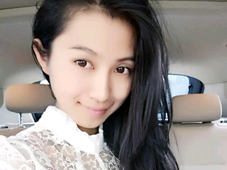 郑氏家族小心的主播照片