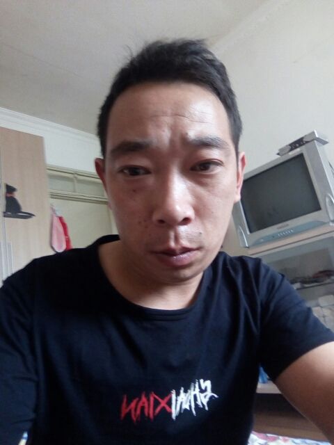 人生苦短29的主播照片