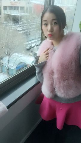 小可爱小燕子主播照片