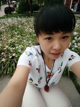 倔强毛驴小姬儿主播照片