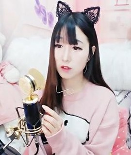 ︶゛ღ110就是我主播照片