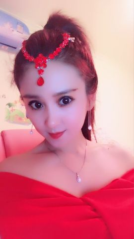 魅丽晴儿主播照片