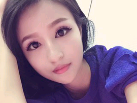 水中赏月………主播照片