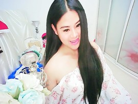 小佩琪主播照片