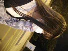 甜的酒主播照片