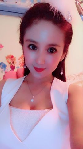魅丽晴儿主播照片