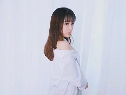 小兔子吃西瓜海报