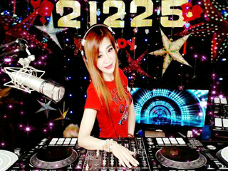 昵称违规，请重新修改的主播照片