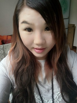 萌辣妈主播照片