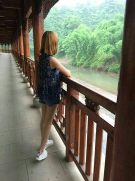 虎芽求升砖主播照片