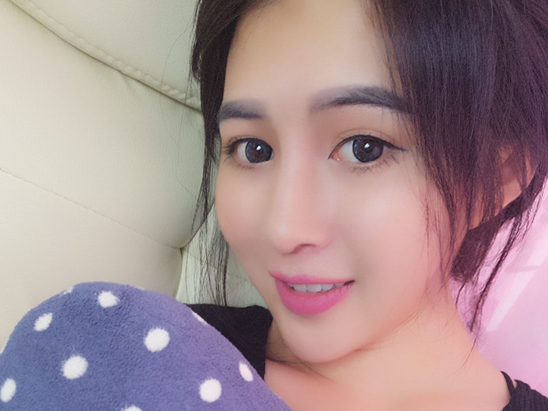 不是胖娃子的主播海报