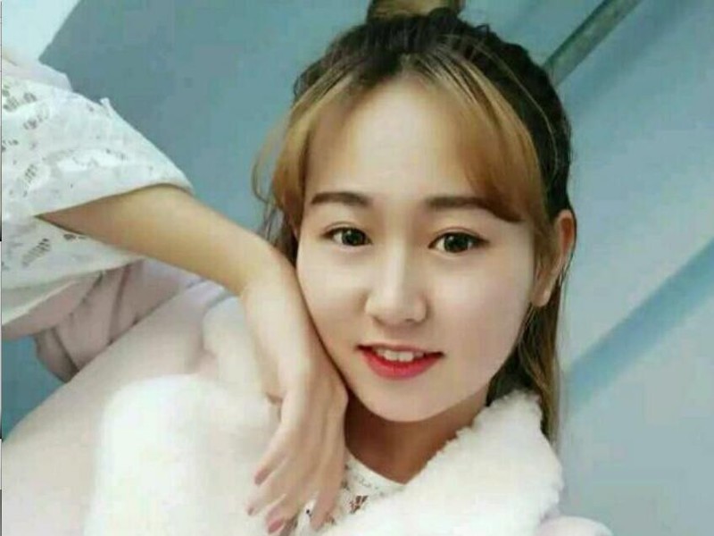 呆萌璐林的主播海报