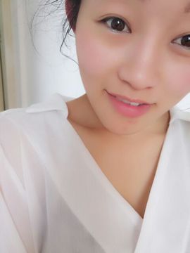 静宝一个人主播照片