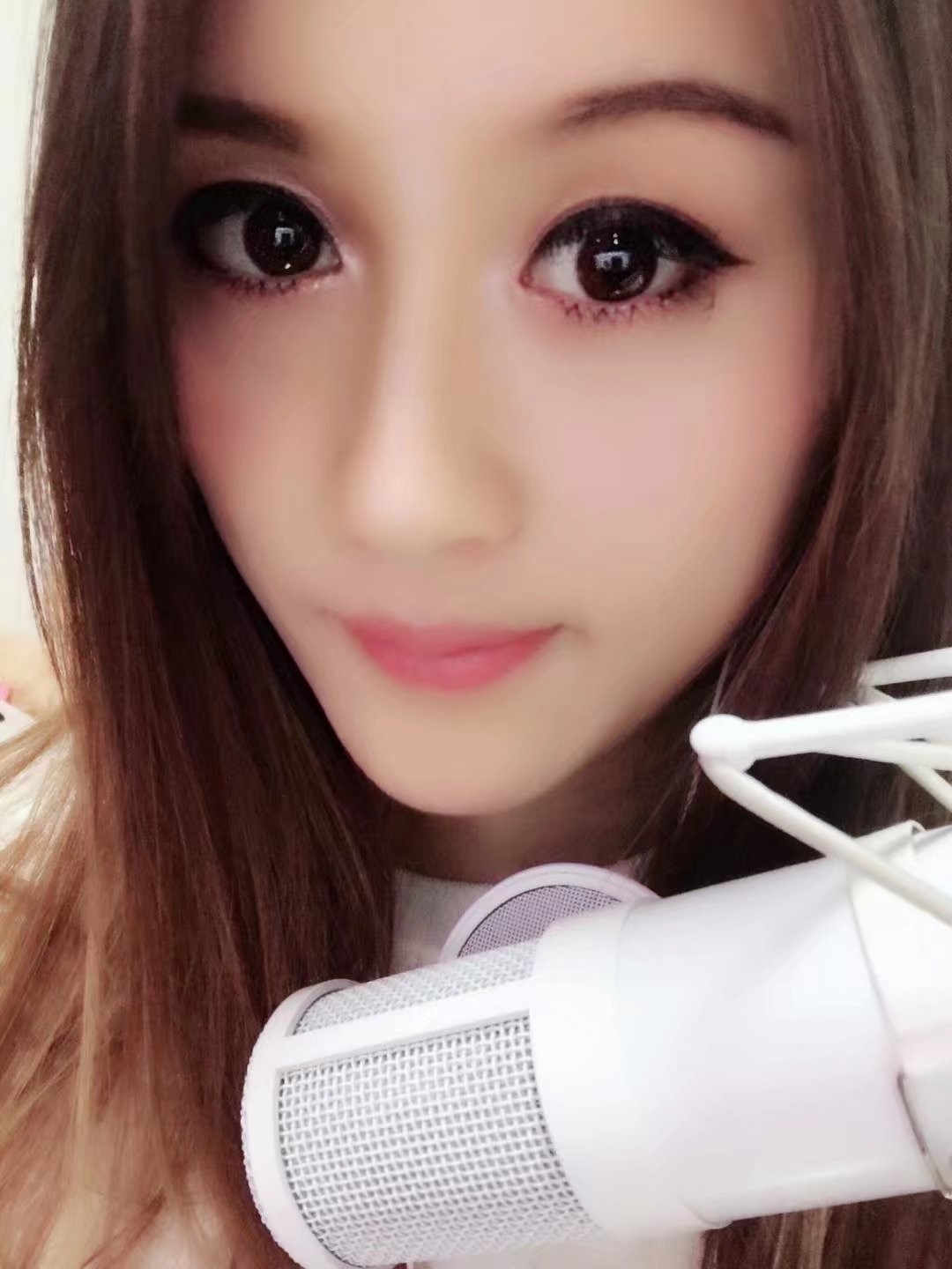 清儿努力升一冠的主播照片