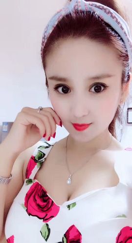 魅丽晴儿主播照片