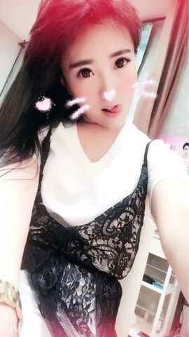 架子鼓酒妹主播照片