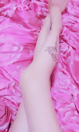 子露女宝暂播主播照片