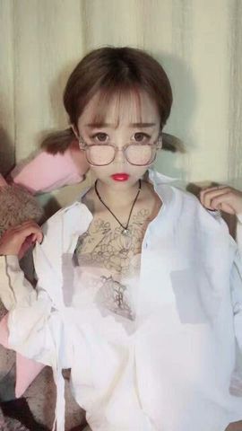 茜宝ovo主播照片