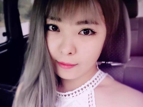 爱我会上瘾❤海报
