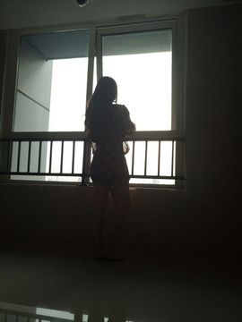 静宝一个人主播照片