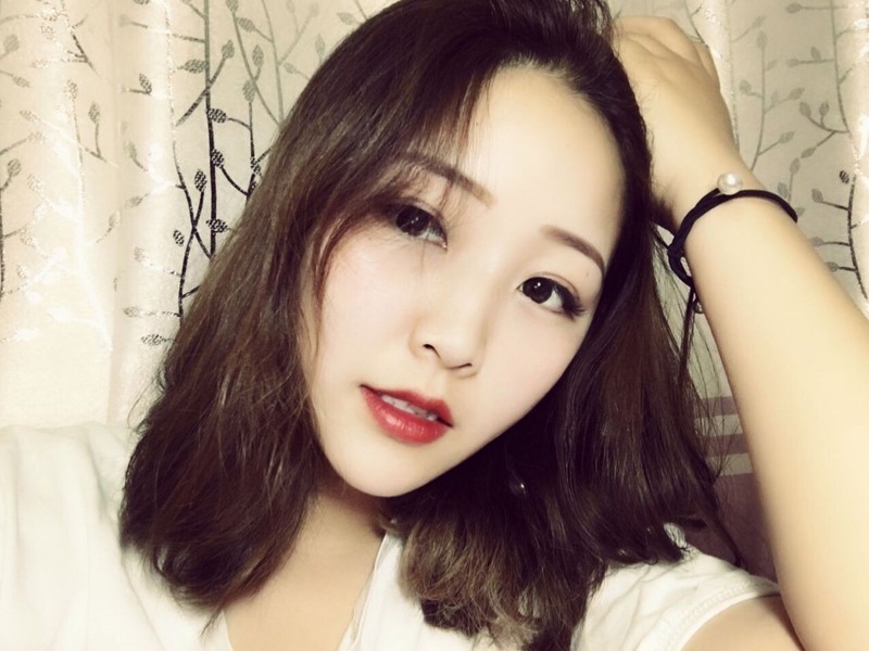恃宠而骄，小慧的主播海报