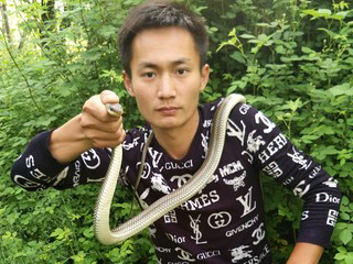 ，寧靜致遠的主播照片