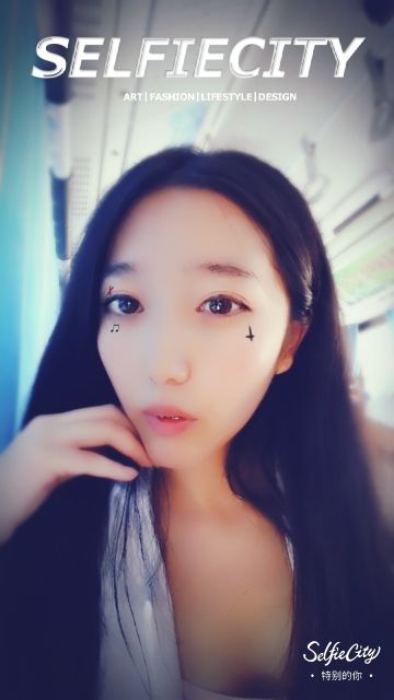 伍月的夏天的主播照片