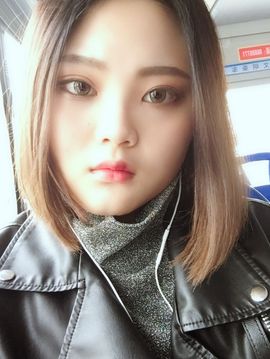 平有有主播照片
