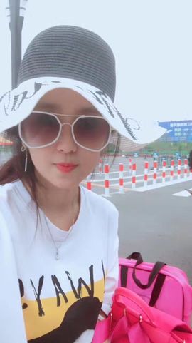 魅丽晴儿主播照片