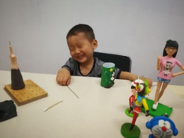 猴仔童画的手工坊的主播照片