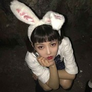 月亮上的小姐姐