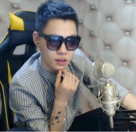 逗比大僧新主播主播照片