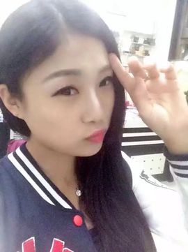 转身✔陌路主播照片