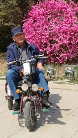 一个人吹海风主播照片