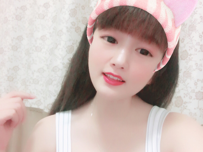 悠悠悠扬的主播海报