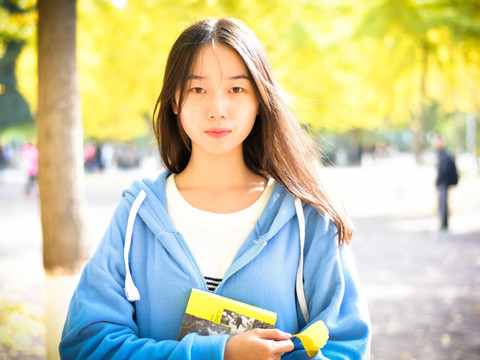 月亮小仙女moon海报