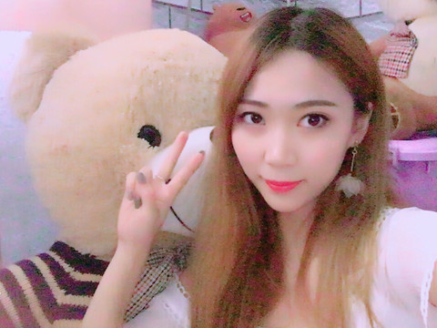 可可爱哟海报