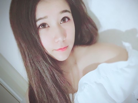 小小还是那个小小🌸海报