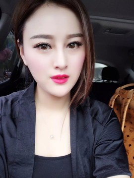 大聆听温主播照片