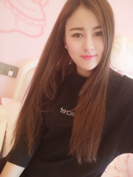 大聆听温主播照片