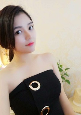 大聆听温主播照片