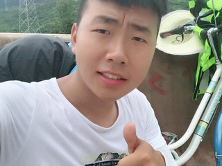 ，寧靜致遠的主播照片