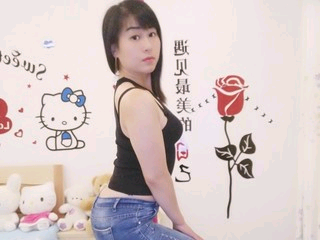 爱明月主播照片