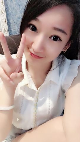 萌萌咳嗽休息主播照片