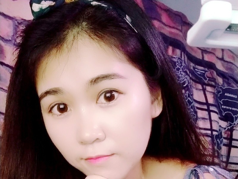 污污宝宝🎈的主播海报