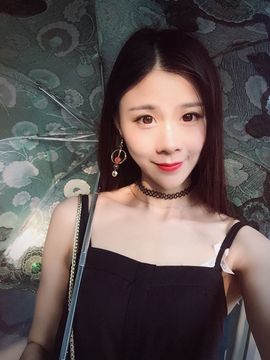 你好哇，夏夏💗。主播照片