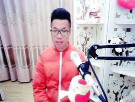 hh小小怪主播照片