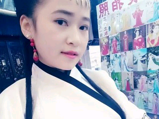 残缺。戎的主播照片