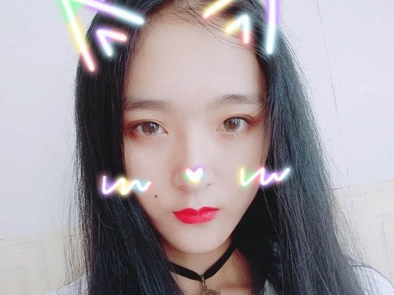 她是猫🐱的主播海报