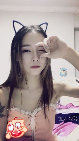 July七月有事停播主播照片